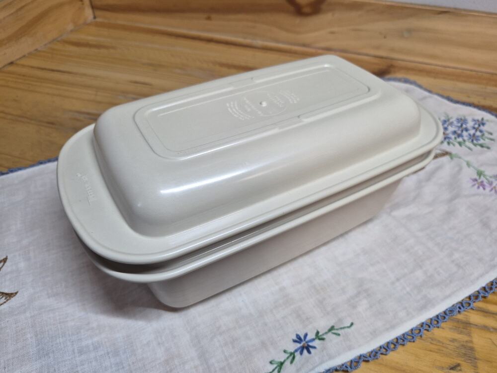 Vintage Tupperware Meatloaf Maker
